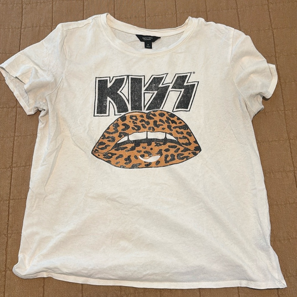 Graphic tee size medium